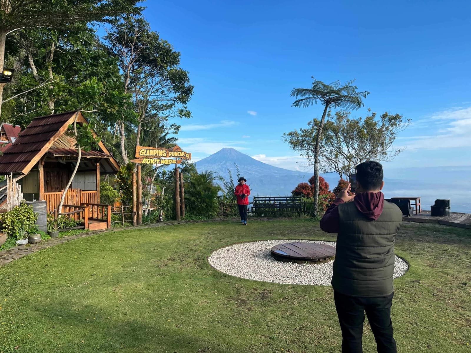 Menjemput Pagi dengan Menikmati Kesejukan dari Bukit Ngisis Kulon Progo