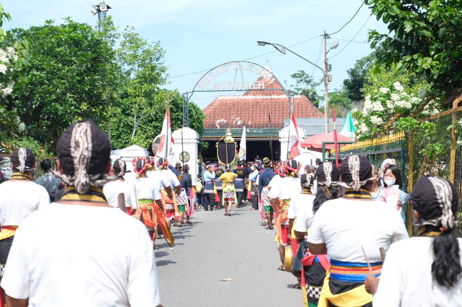 Menyambut Bulan Suci Ramadhan, Ribuan Warga Berbah Sleman Mengikuti Kirab Sadranan Agung Wotgaleh