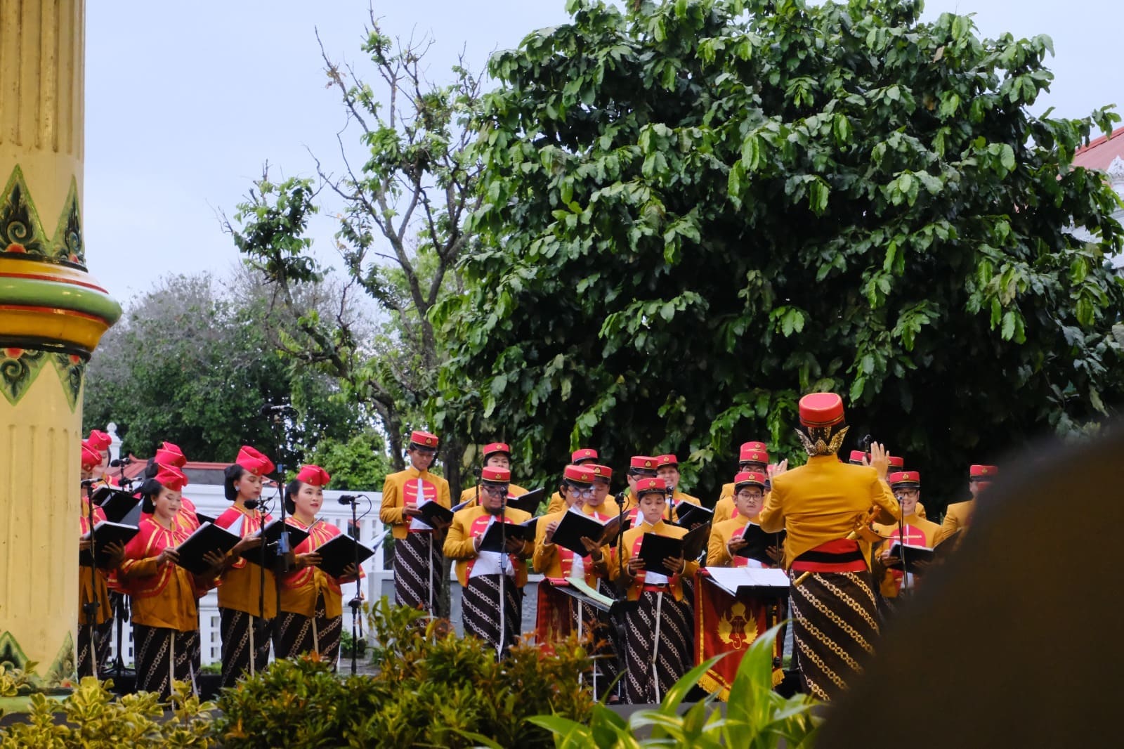 Meski Sempat Diguyur Hujan, Pembukaan Pameran Smarabawana Tetap Berlangsung Menarik
