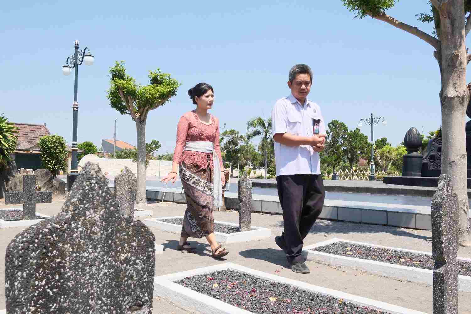 Cherish Our Heroes :  A Religious and Historical Tour at TMPN Kusumanegara